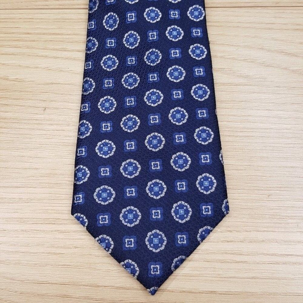 BLOOMINGDALES MENS STORE Neck Tie Blue Floral Medallion 100% Silk Necktie